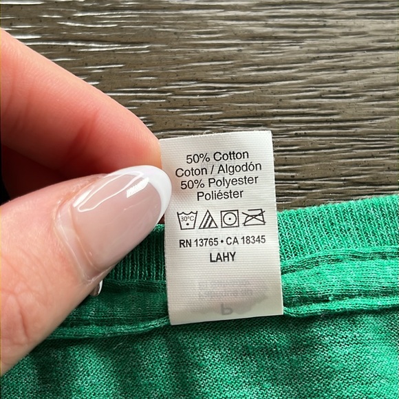 Green Lucky charms cereal magically delicious leprechaun graphic novelty tee S - Picture 8 of 8